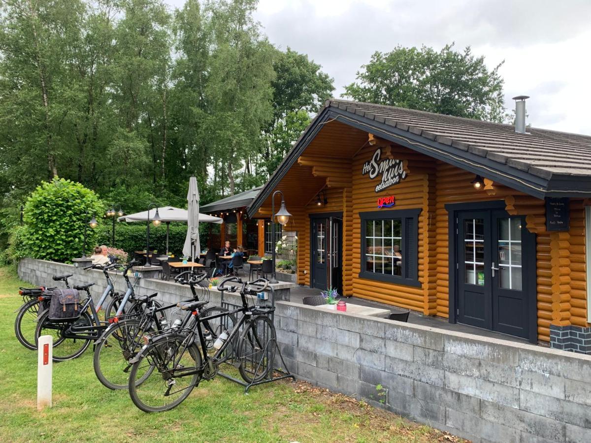 Chalet Moderna Putten Buitenkant foto