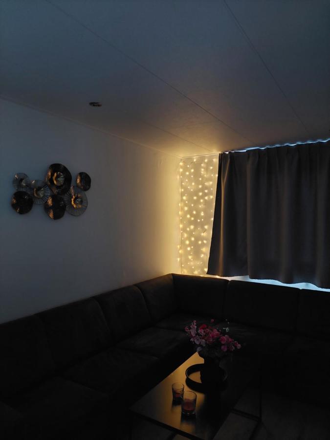 Chalet Moderna Putten Buitenkant foto
